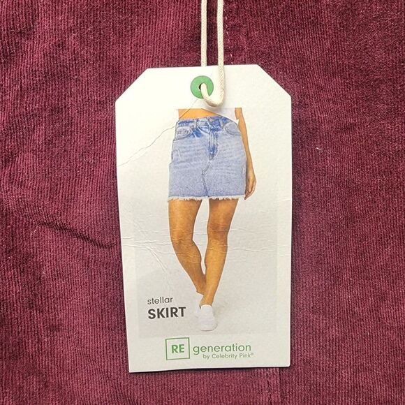 REgeneration Skirt Women Size 11/30 Burgundy Corduroy Vintage Retro Button Front - Picture 16 of 16